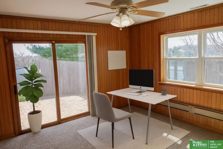 Property Photo: 12331 Grey Fawn Drive NE 68154-3511