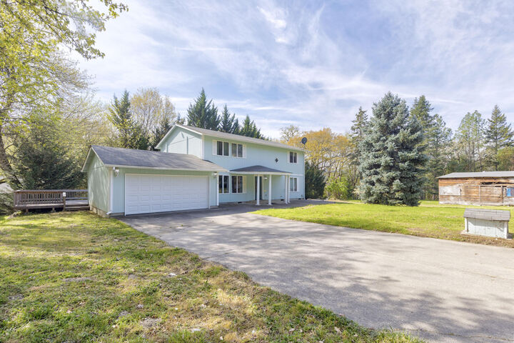 Property Photo: 7764 Azalea-Glen Road OR 97442