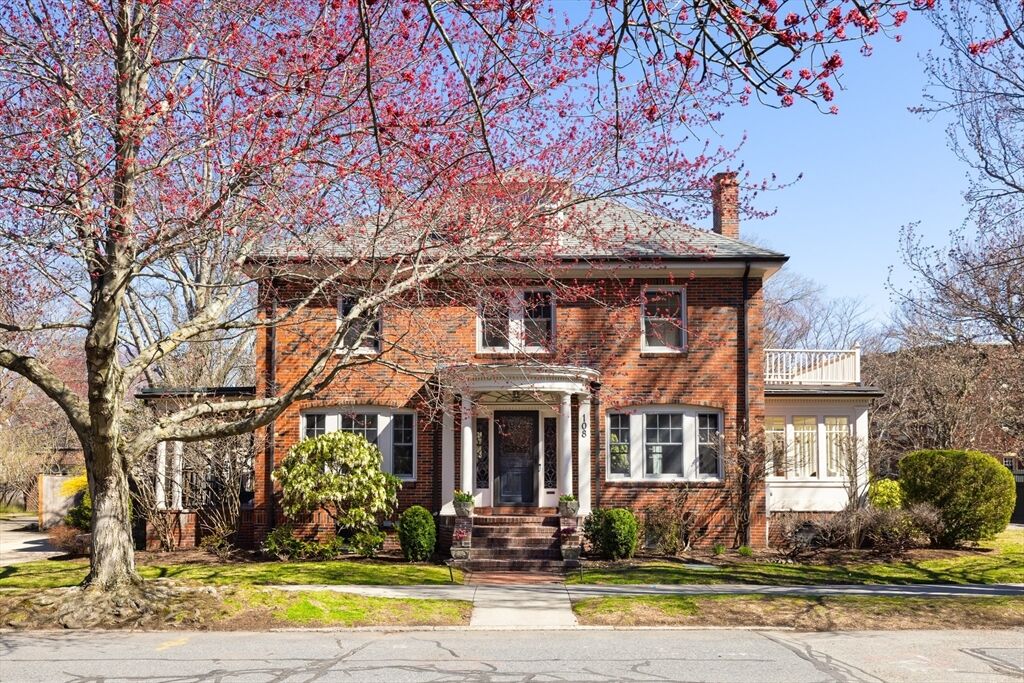 Property Photo: 108 Crowninshield MA 02446