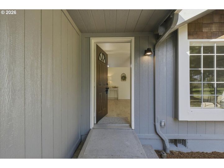 Property Photo:  176 Tara Ln  WA 98593 