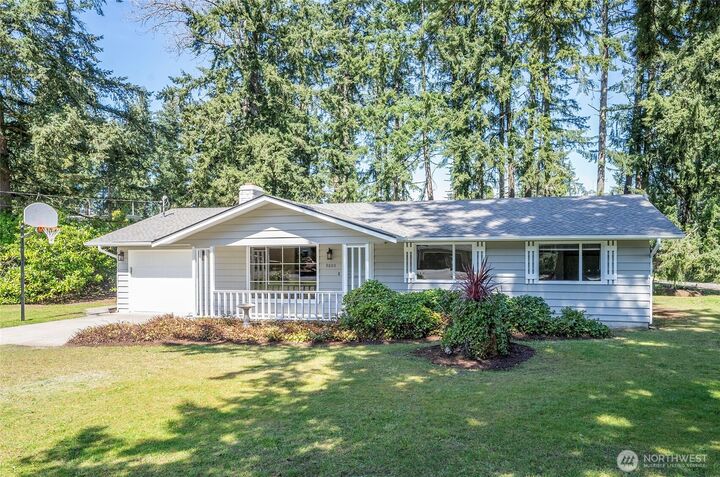 Property Photo:  9605  120th Street E  WA 98373 