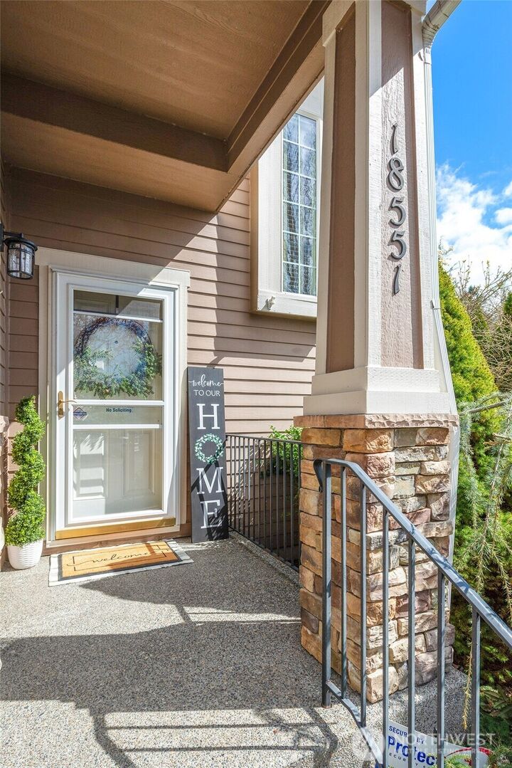 Property Photo: 18551 E 96th Avenue WA 98375