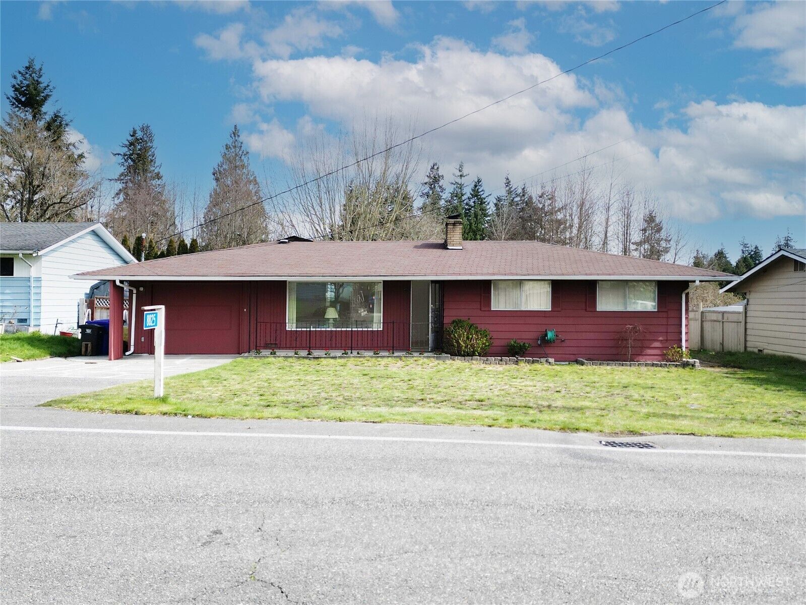 Property Photo:  8825  Corbin Drive  WA 98204 