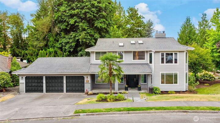 Property Photo:  3304  21st Street SE  WA 98374 