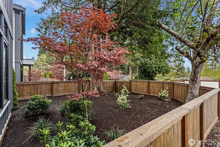 Property Photo:  9315  132nd Avenue NE  WA 98033 