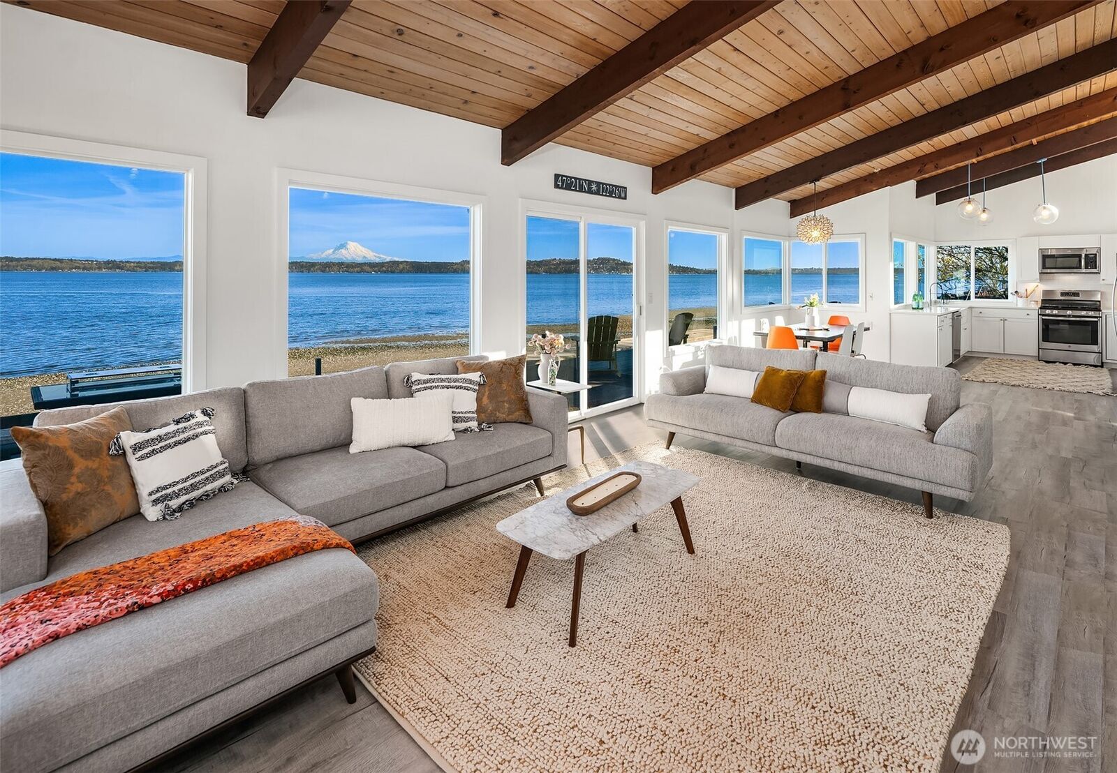 Property Photo:  27518  Sandy Shores Drive SW  WA 98070 