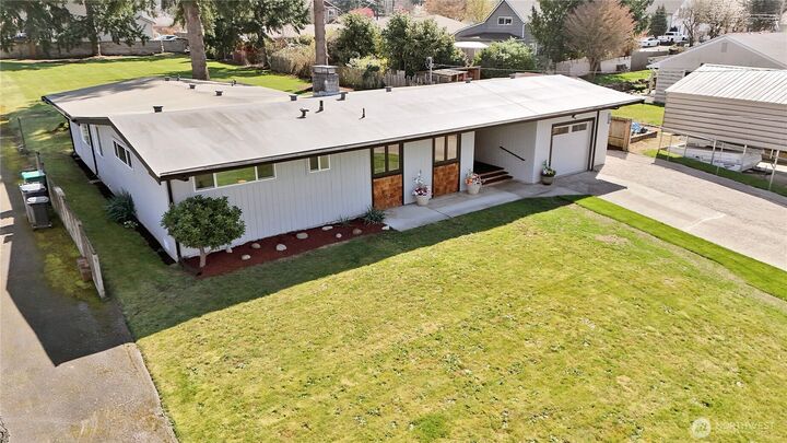 Property Photo: 8021 47th Avenue NE WA 98270