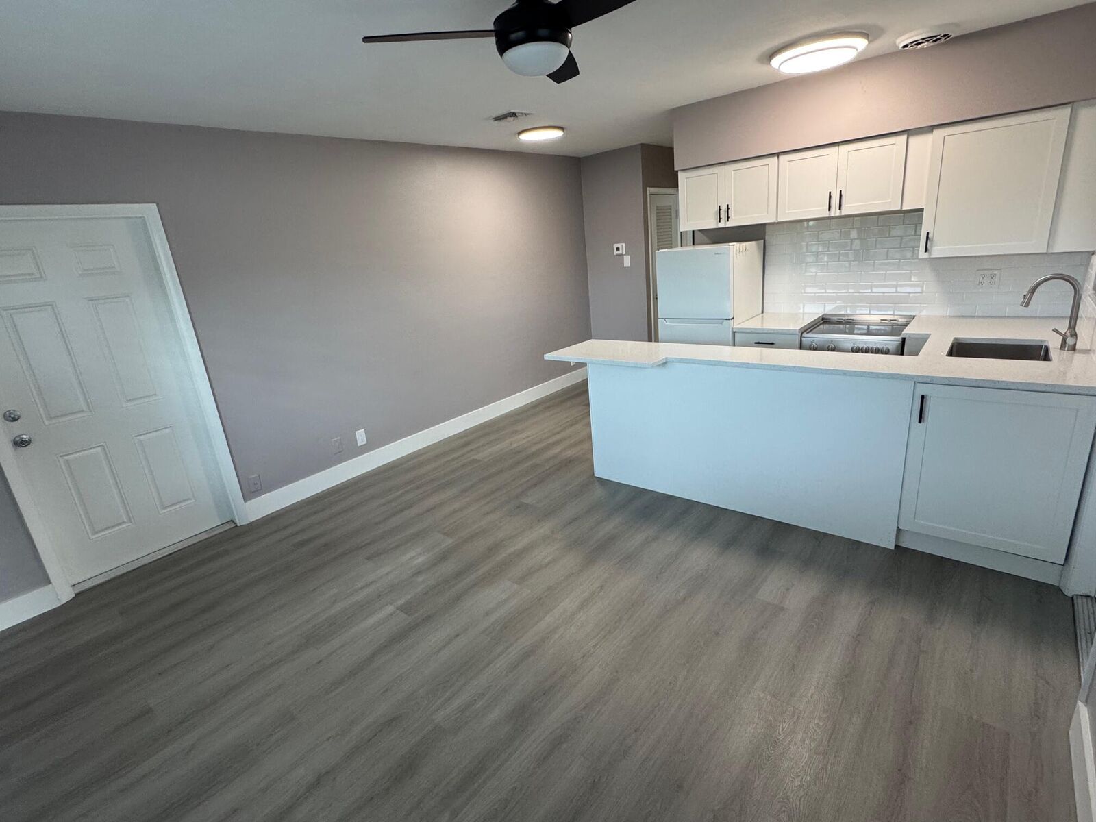 Property Photo:  4601 Poinciana Street 1  FL 33308 