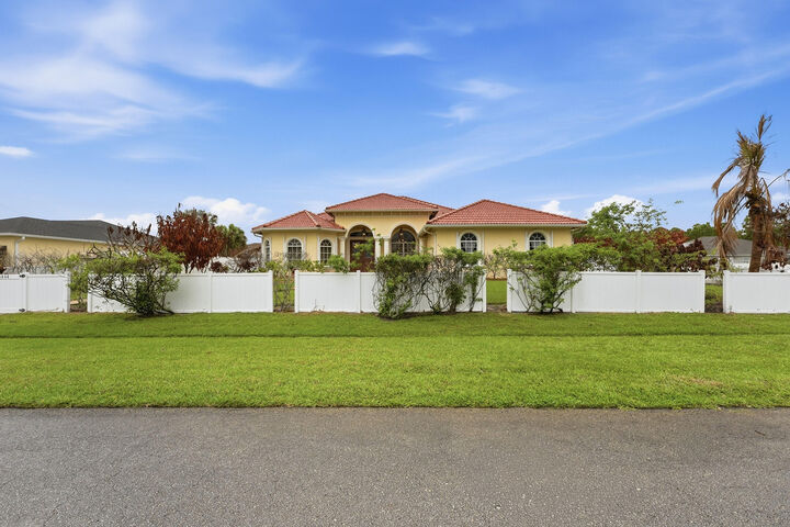 Property Photo: 6444 NW Frenze Street FL 34986