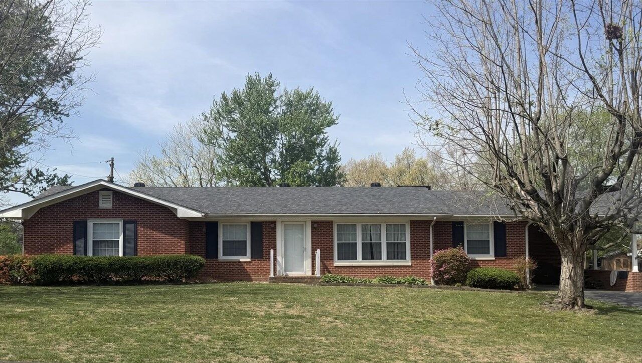 Property Photo:  333 Woodland Circle Drive  KY 42164 