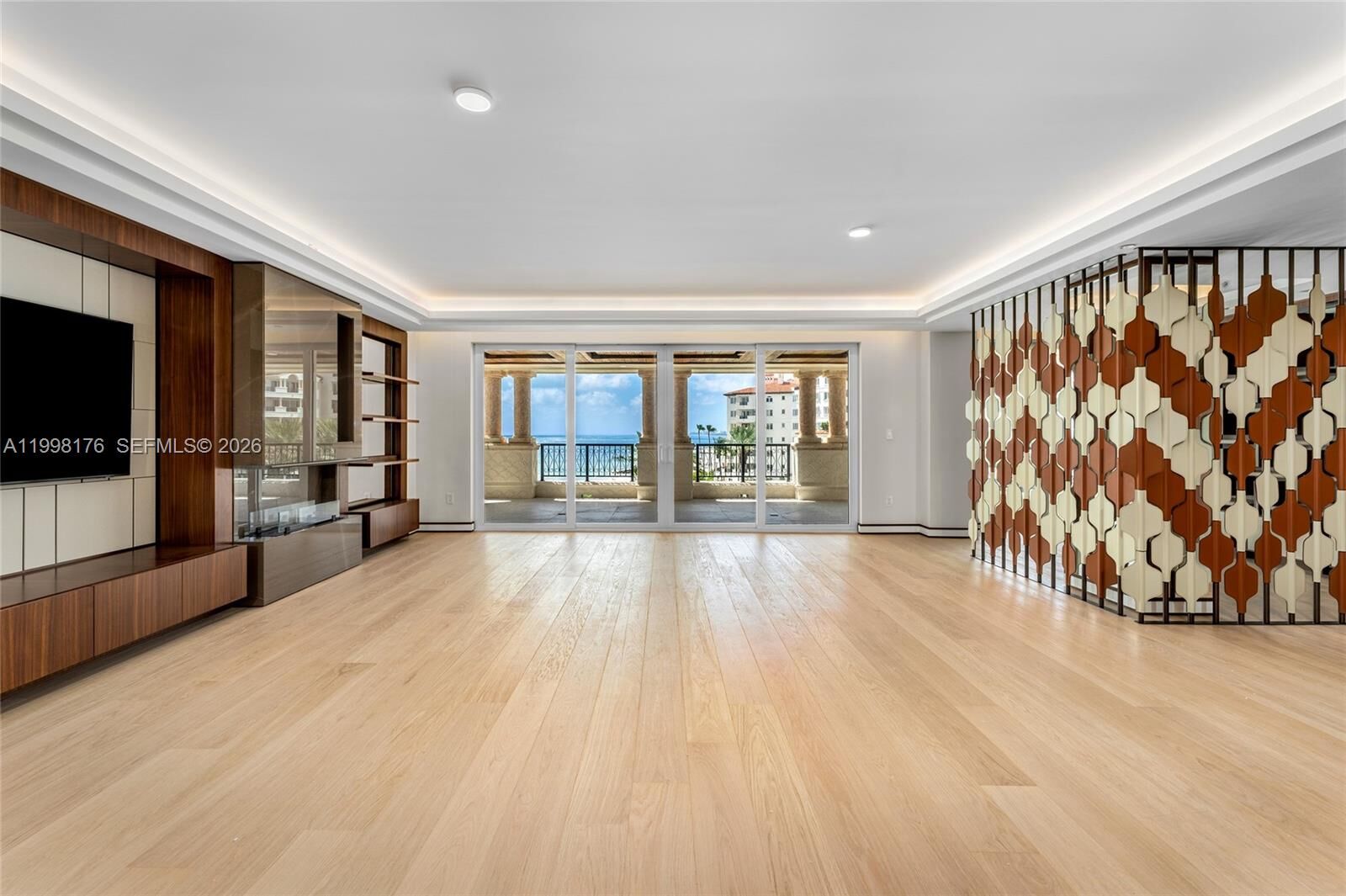 Property Photo: 7445 Fisher Island Dr 7445 FL 33109