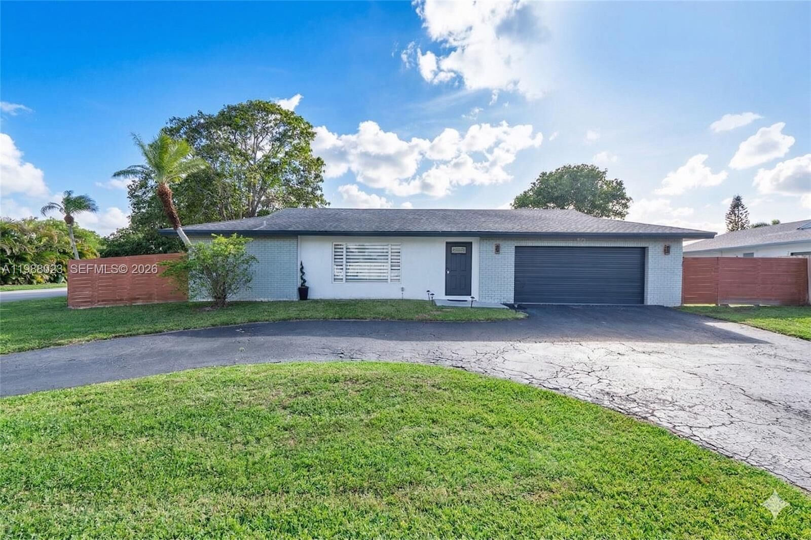 Property Photo:  6701 NW 98th Ave  FL 33321 