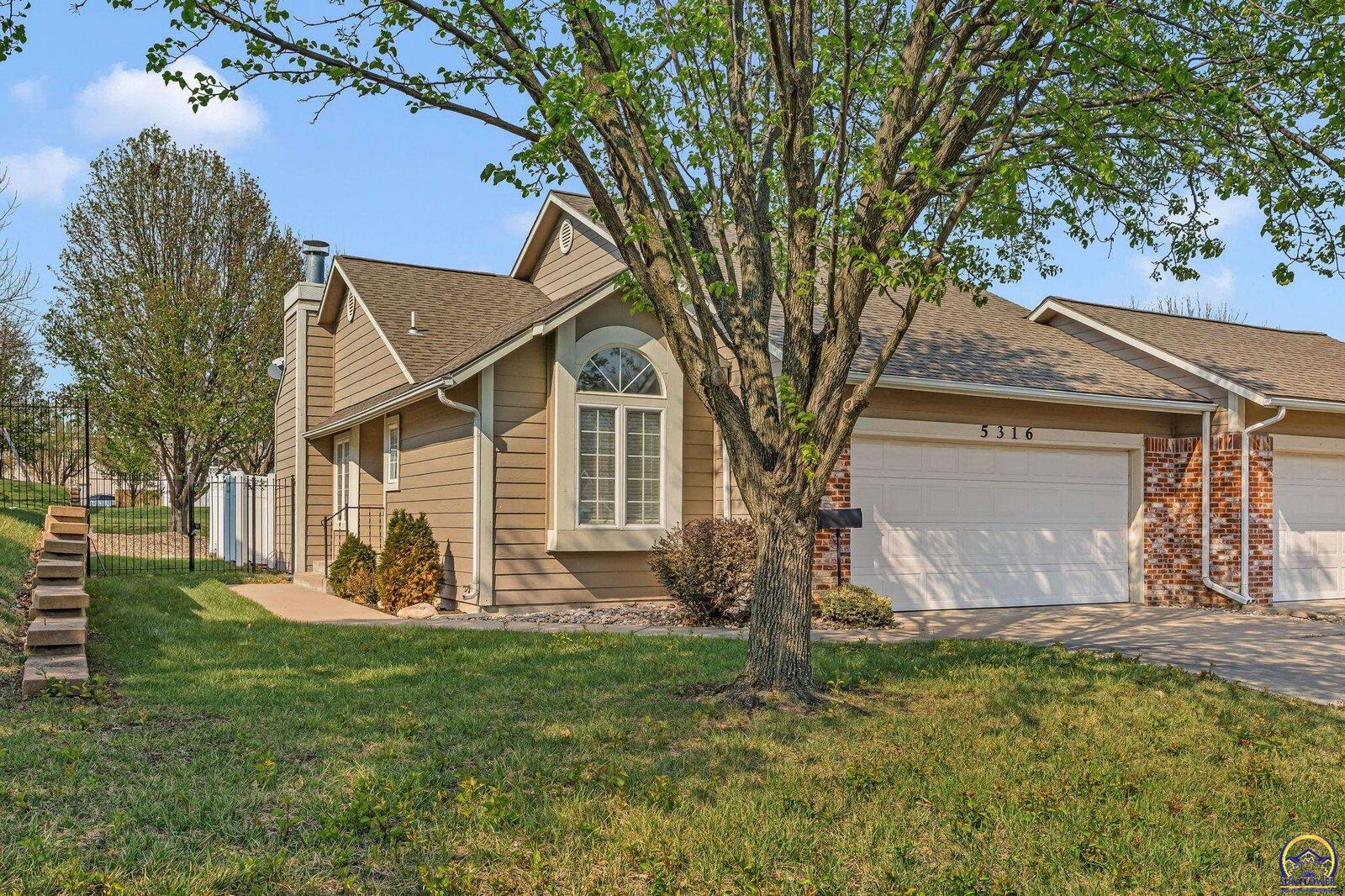 Property Photo:  5316 SW 23rd St  KS 66614 