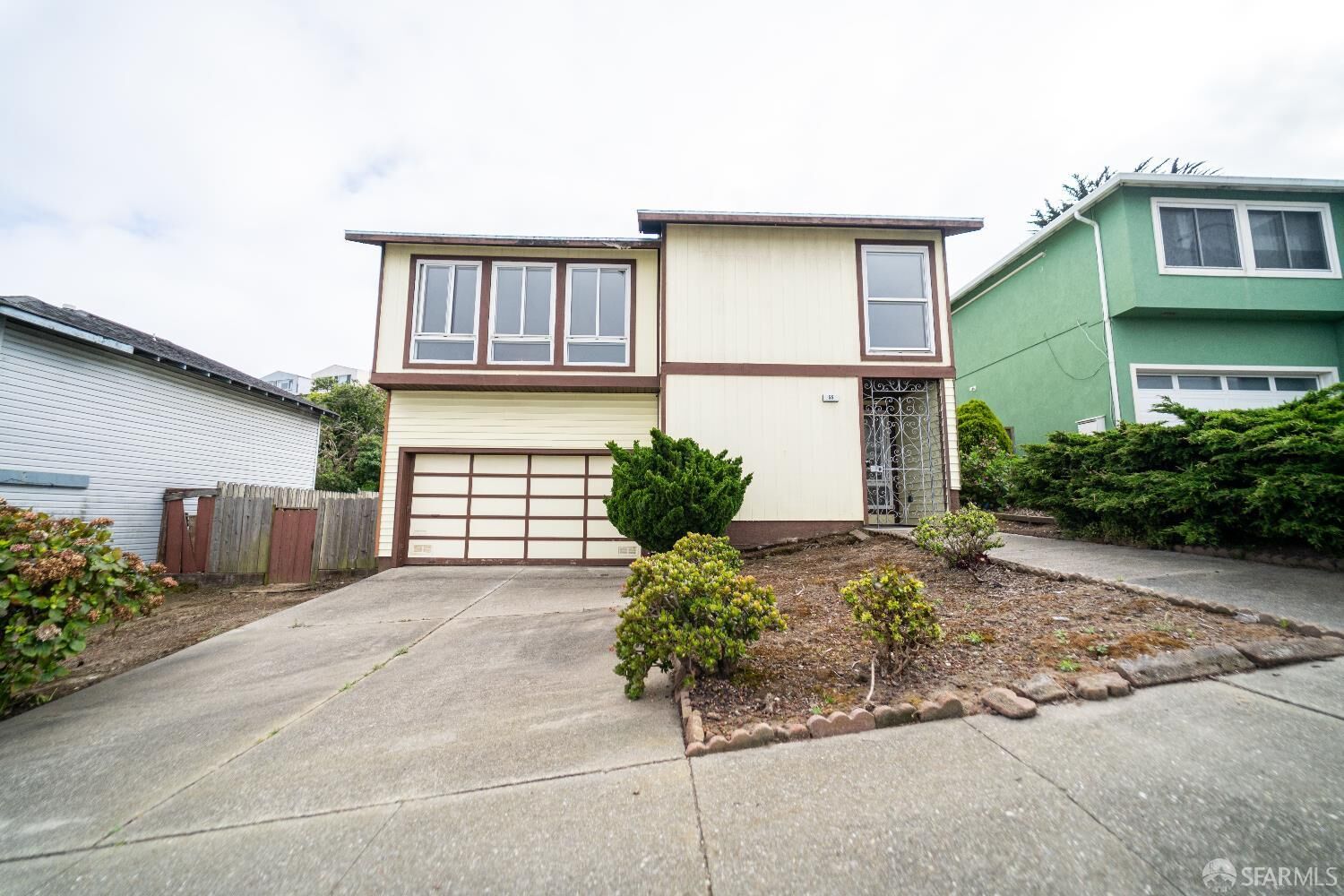 Property Photo:  55 Derby Street  CA 94015 