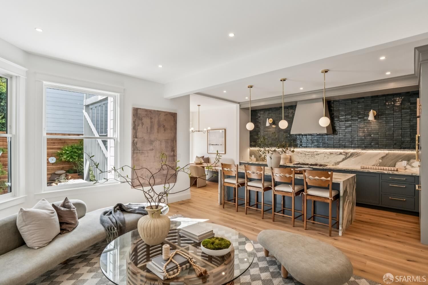 Property Photo:  162 Noe Street  CA 94114 