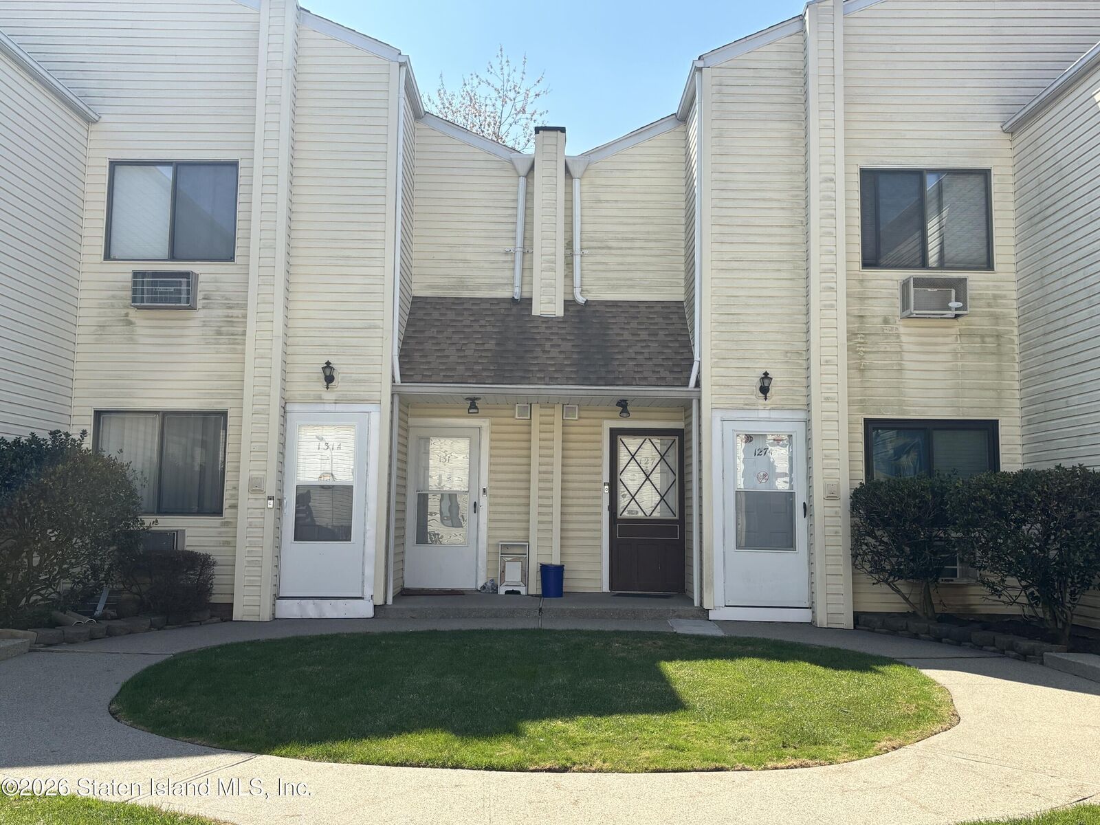 Property Photo:  127 Stack Drive  NY 10312 