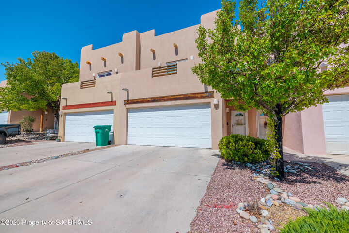 Property Photo: 1918 Hollyhock Circle NM 87401