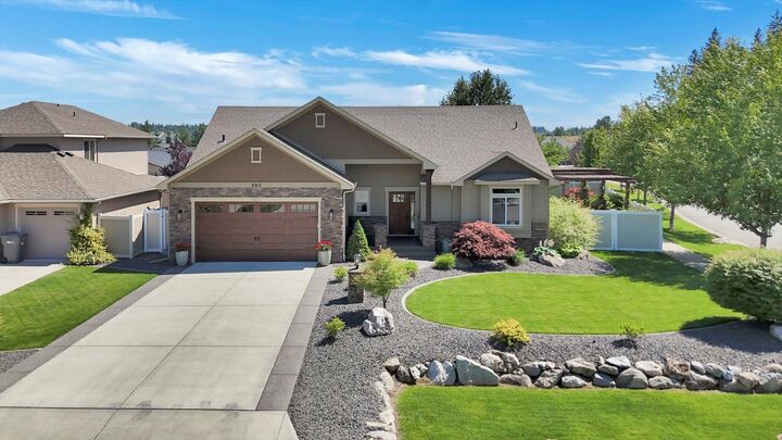 Property Photo: 202 E Alexa Ct WA 99208