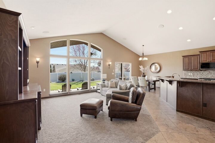 Property Photo:  202 E Alexa Ct  WA 99208 