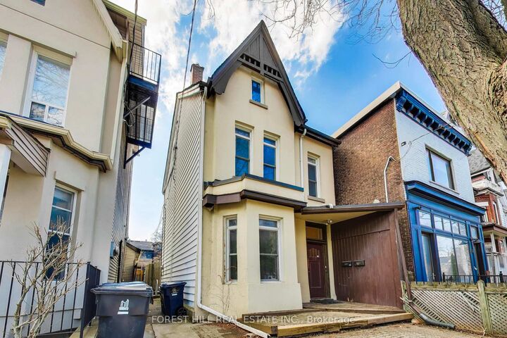 Property Photo: 30 Robert Street ON M5S 2K3