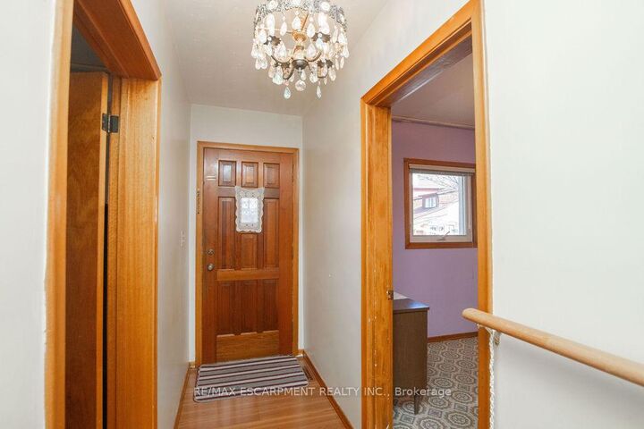 Property Photo: 91 Pearl Street N ON L8R 2Z2
