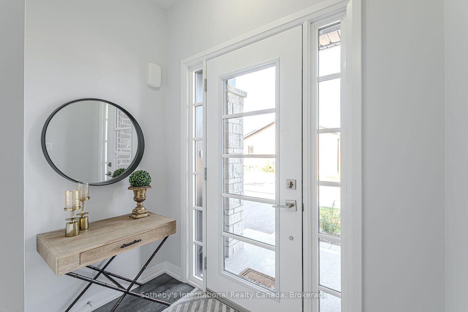 Property Photo: 550 Grey Street 20 ON N3S 0C4