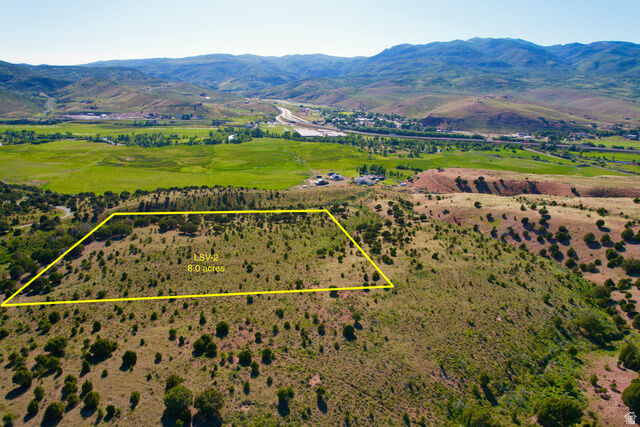 Property Photo:  159 Lewis View Way Lvs-2  UT 84017 