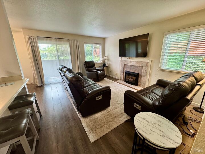 Property Photo: 2528 Westberry Drive CA 95403
