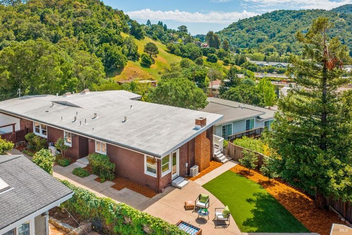 Property Photo:  23 Arcangel Court  CA 94930 