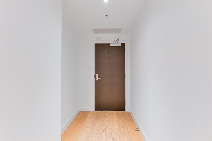 Property Photo: 1561 W 57th Avenue 100 BC V6P 0H5