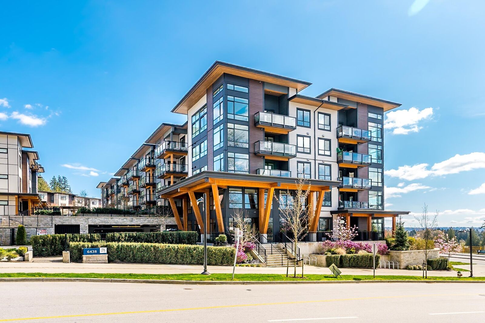 Property Photo: 6438 Byrnepark Drive 416 BC V3N 0J1