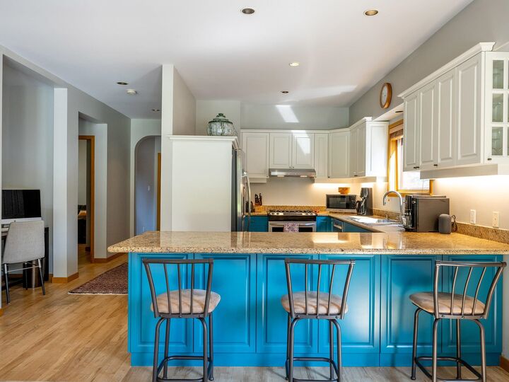 8107 Muirfield Crescent — photo 1