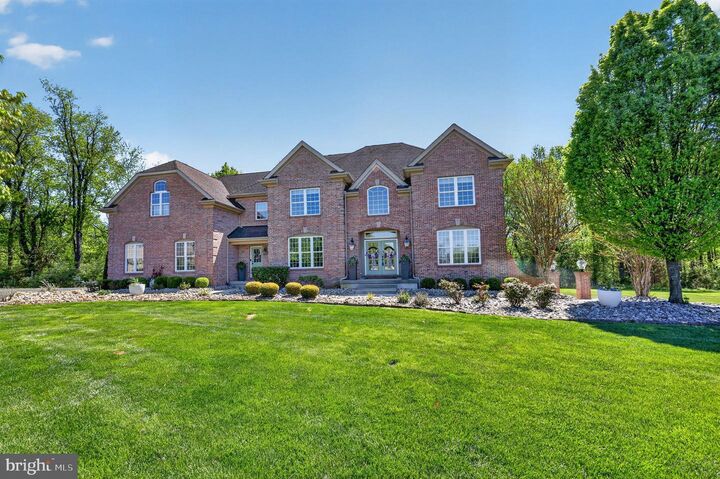 Property Photo:  233 Glen Haven Court  NJ 08085 