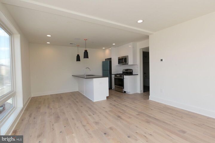 Property Photo:  2431 Frankford Avenue 35 4  PA 19125 