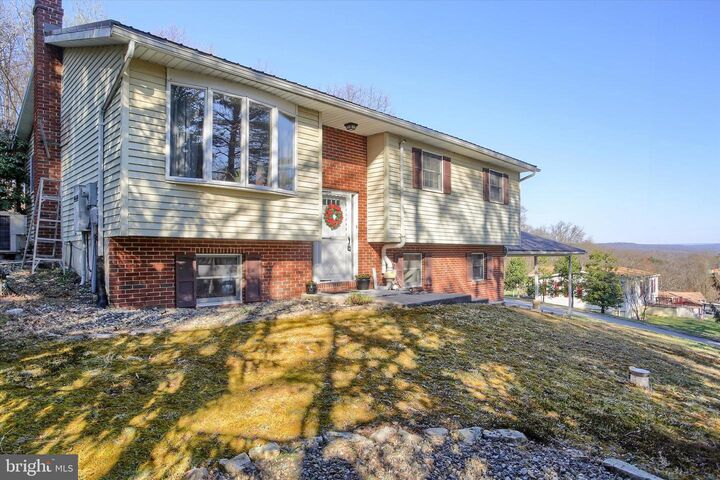 Property Photo:  45 Allen Drive  PA 17090 