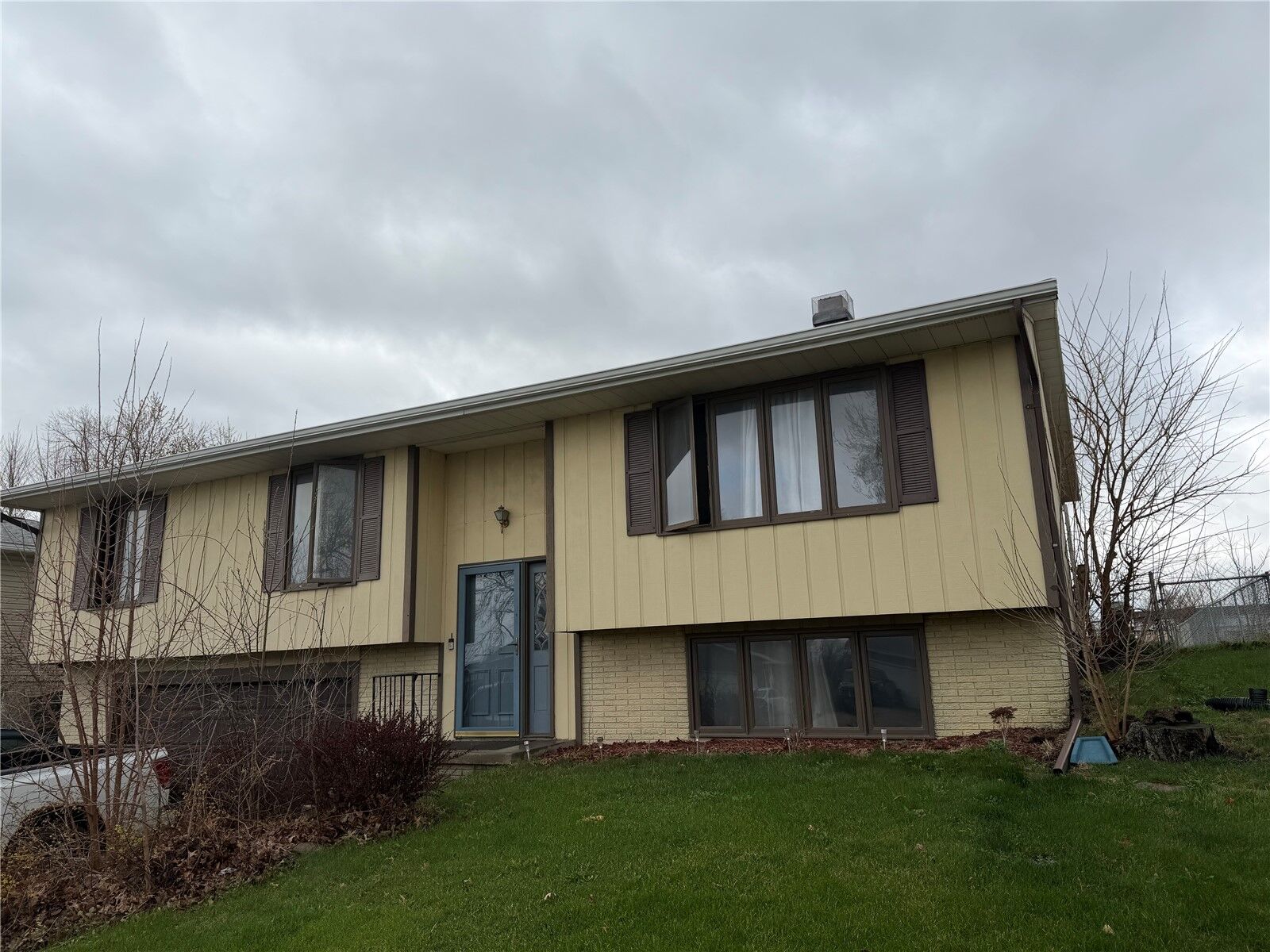 Property Photo:  3419 Sue Lane NW  IA 52405 