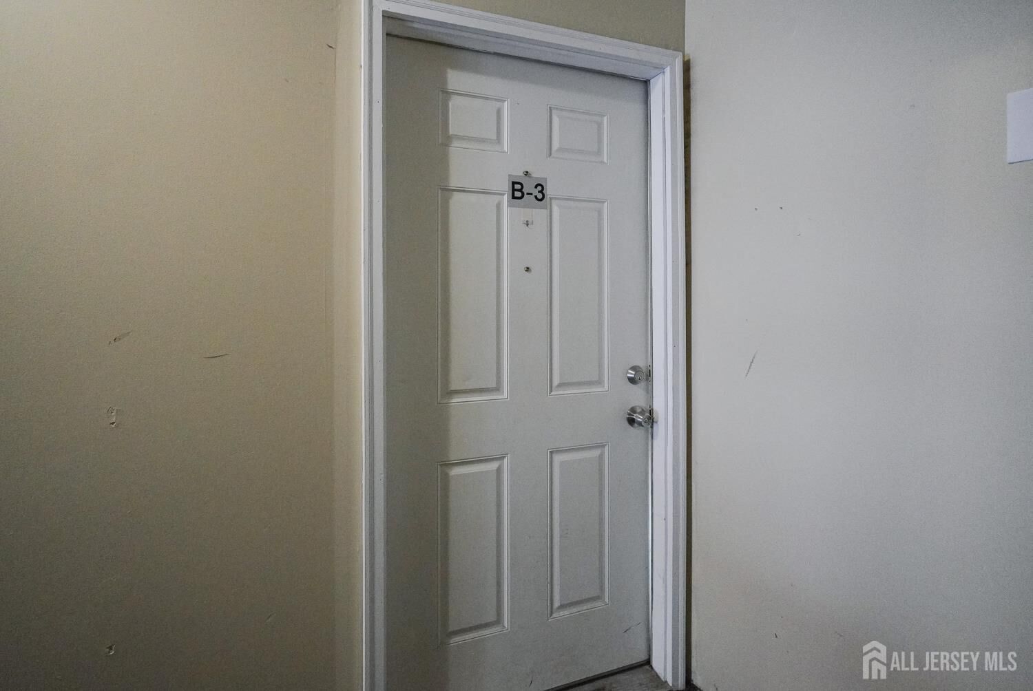 Property Photo: 600 N 6th Street N 1103 NJ 07107