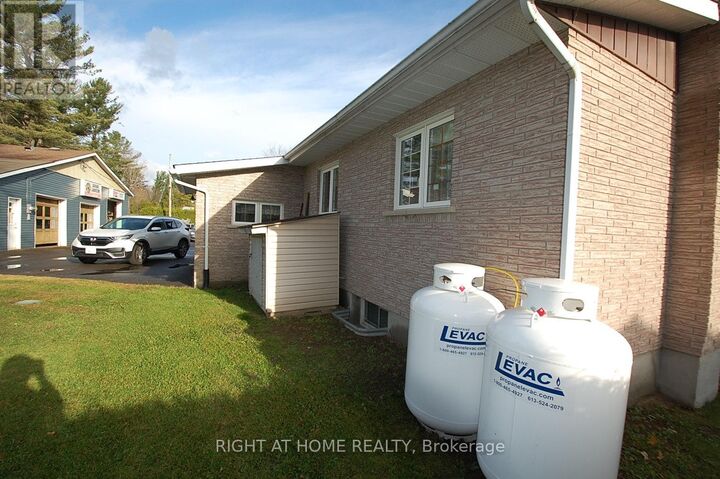 Property Photo: 312 Ramage Road ON K4K 1K7
