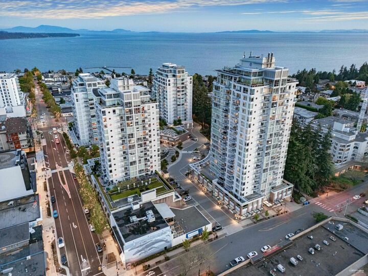 Property Photo:  15152 Russell Avenue 1904  BC V4B 0A3 