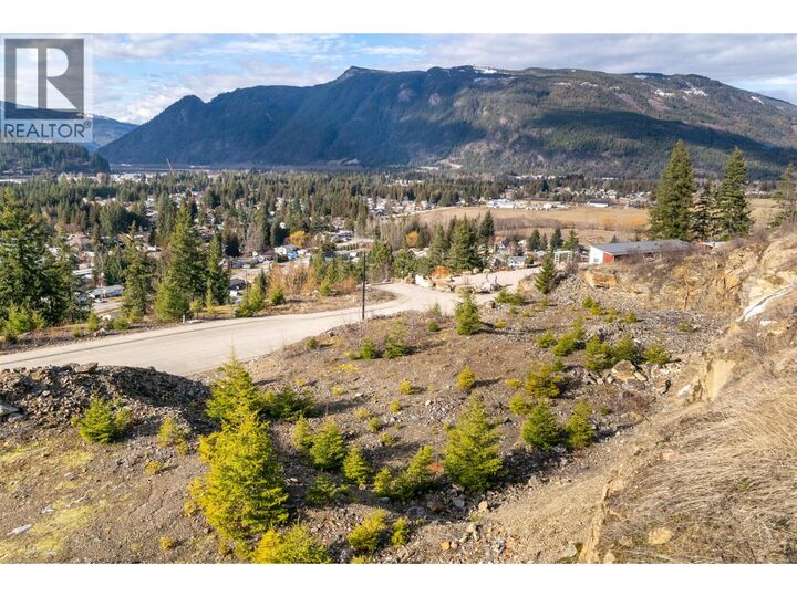 Property Photo: 287 Bayview Drive BC V0E 2V1