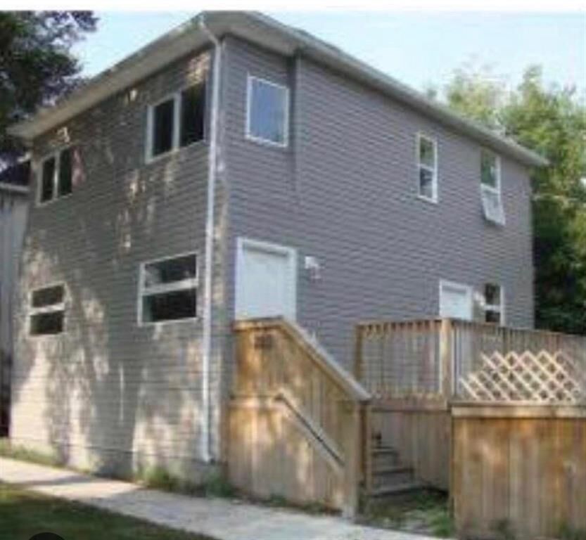Property Photo:  286 Powers Street  MB R2W 4P8 