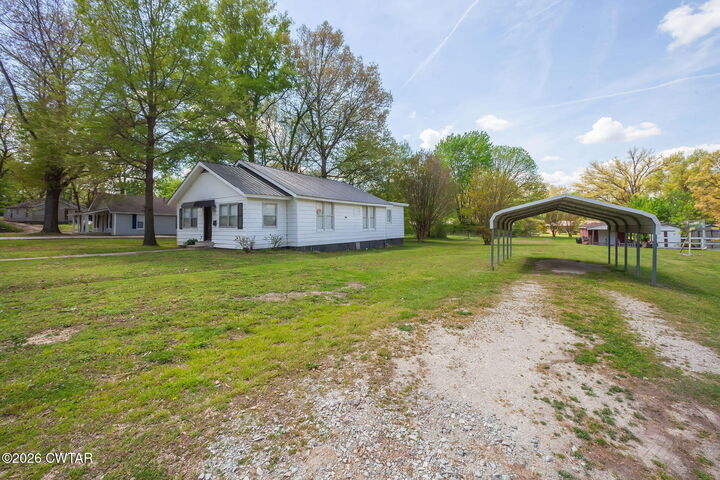 Property Photo:  216 S Poplar Street  TN 38330 