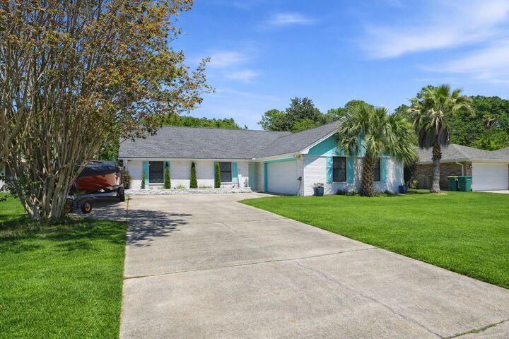 Property Photo:  842 Overbrook Drive  FL 32547 