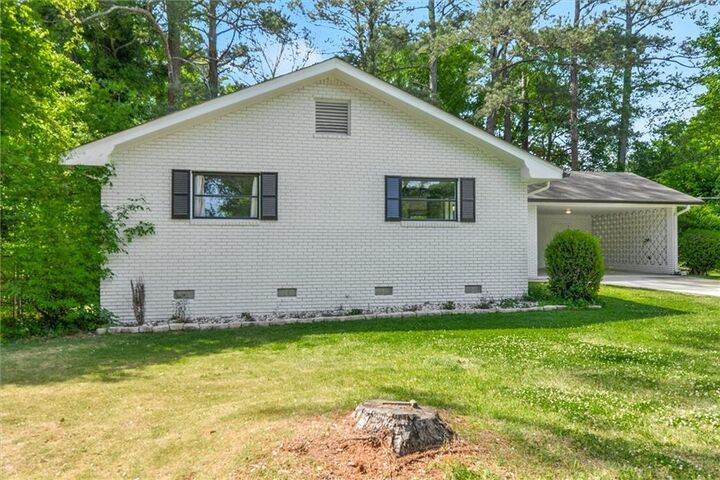 Property Photo:  245 Lunie Drive SW  GA 30126 