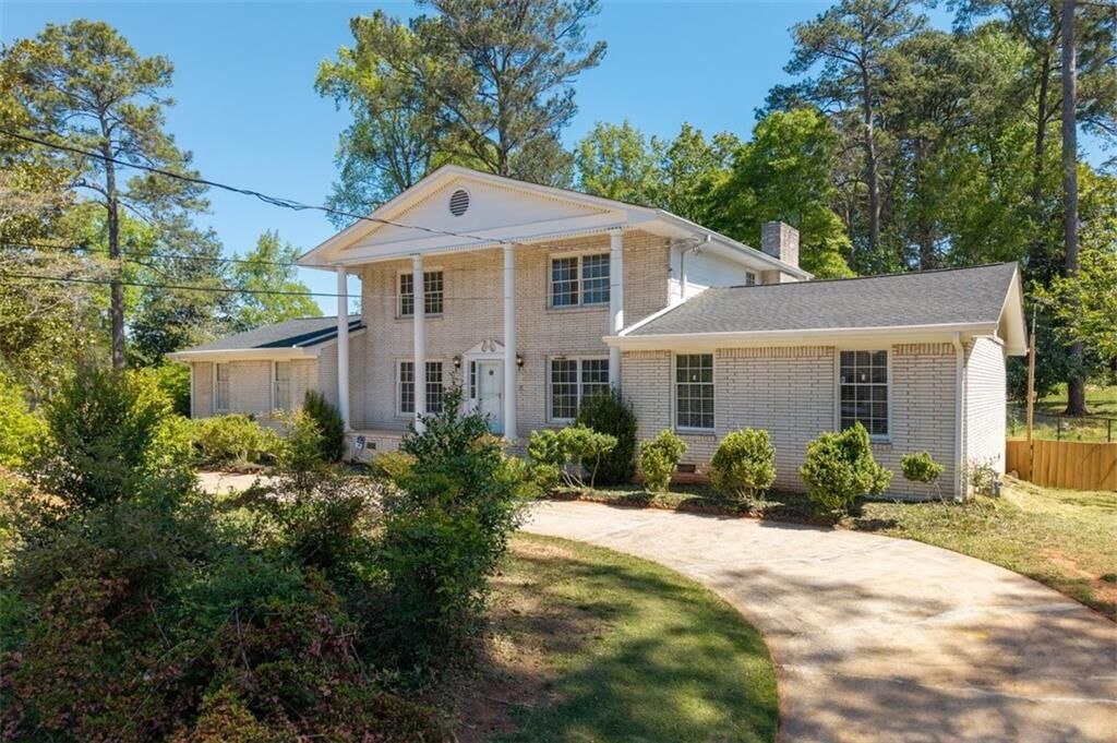 Property Photo: 3648 Calumet Road GA 30034