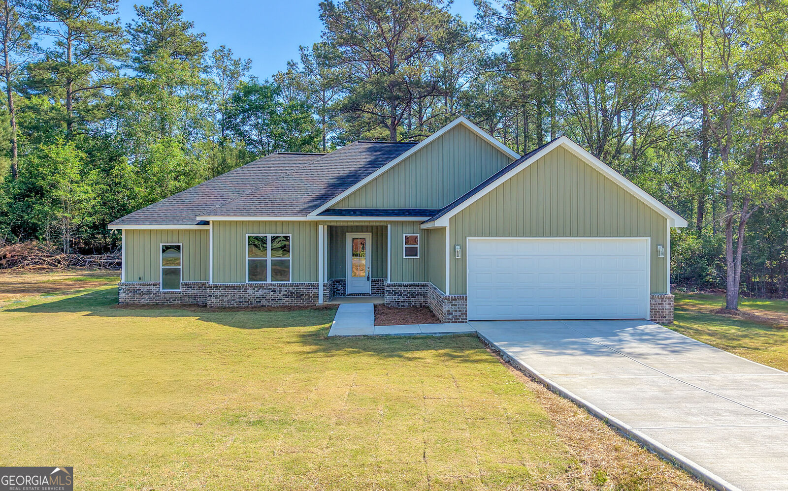 Property Photo: 711 Flanders Court GA 31021