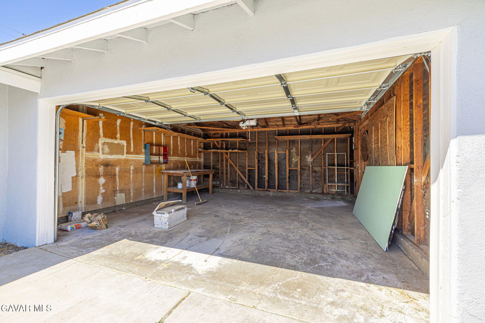 Property Photo:  45575 E 6th Street  CA 93535 