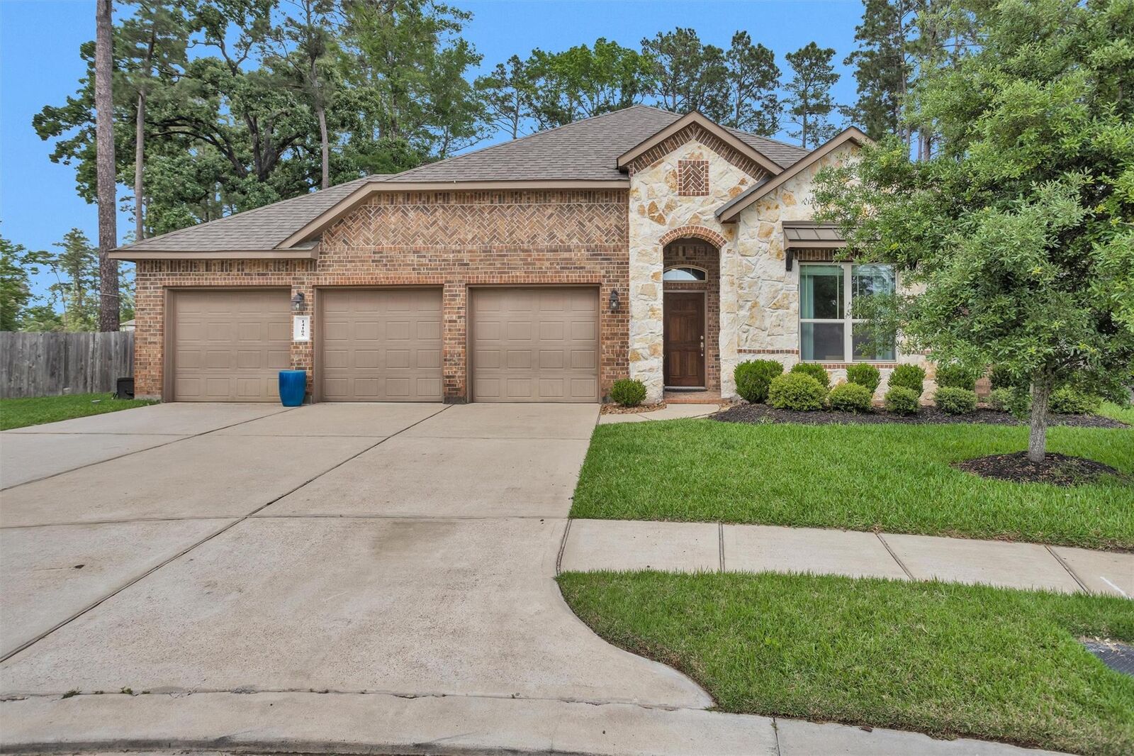 Property Photo:  14105 Sun Notch Drive  TX 77384 