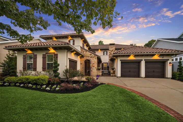 Property Photo:  105 Jaeger Court  TX 77316 