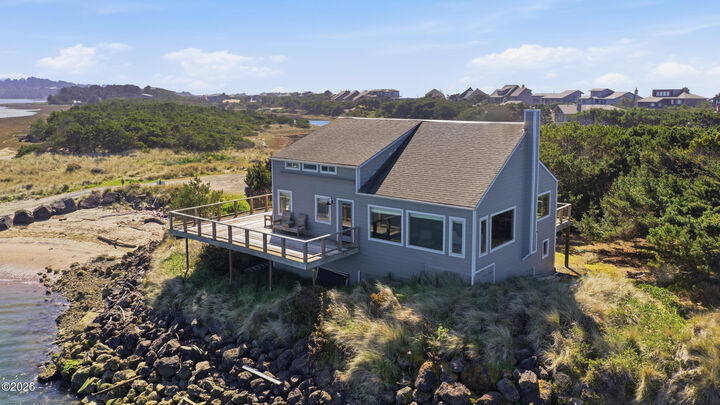 Property Photo: 33 Marine Drive OR 97388